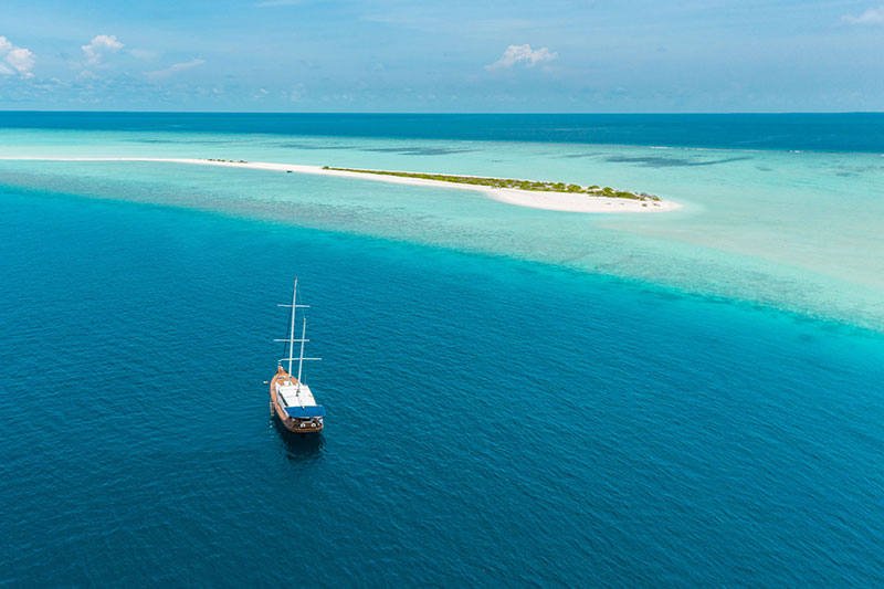 boat at island from above